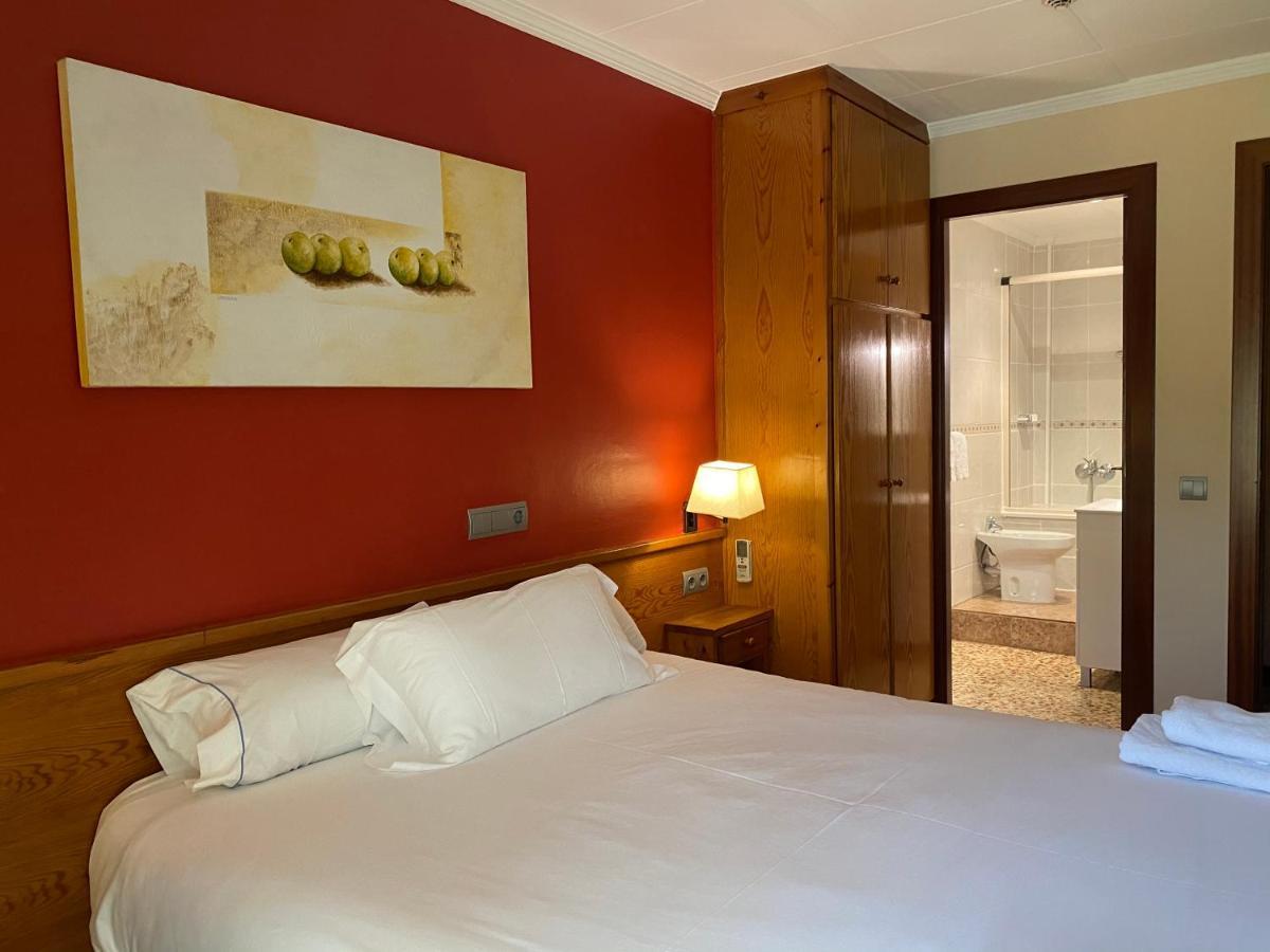 Hostal Galicia Cardedeu Esterno foto